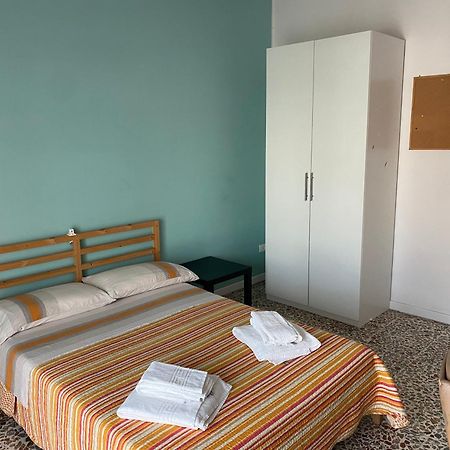Giuffrida Apartment Rooms คาตาเนีย ภายนอก รูปภาพ