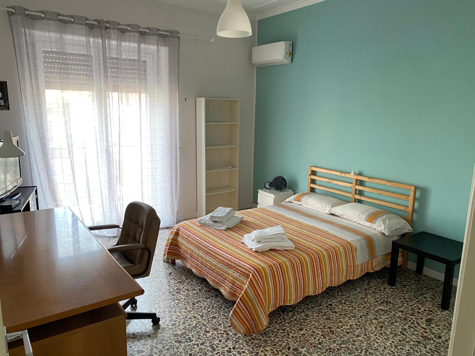 Giuffrida Apartment Rooms คาตาเนีย ภายนอก รูปภาพ